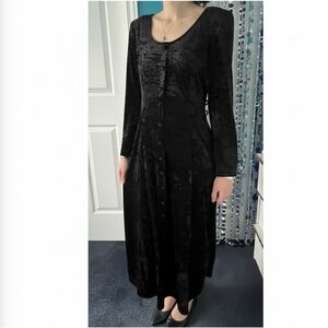 🇨🇦 Vintage 90s Ink-Black Velour Maxi Dress with Tie Raised Waist (Minimalist)